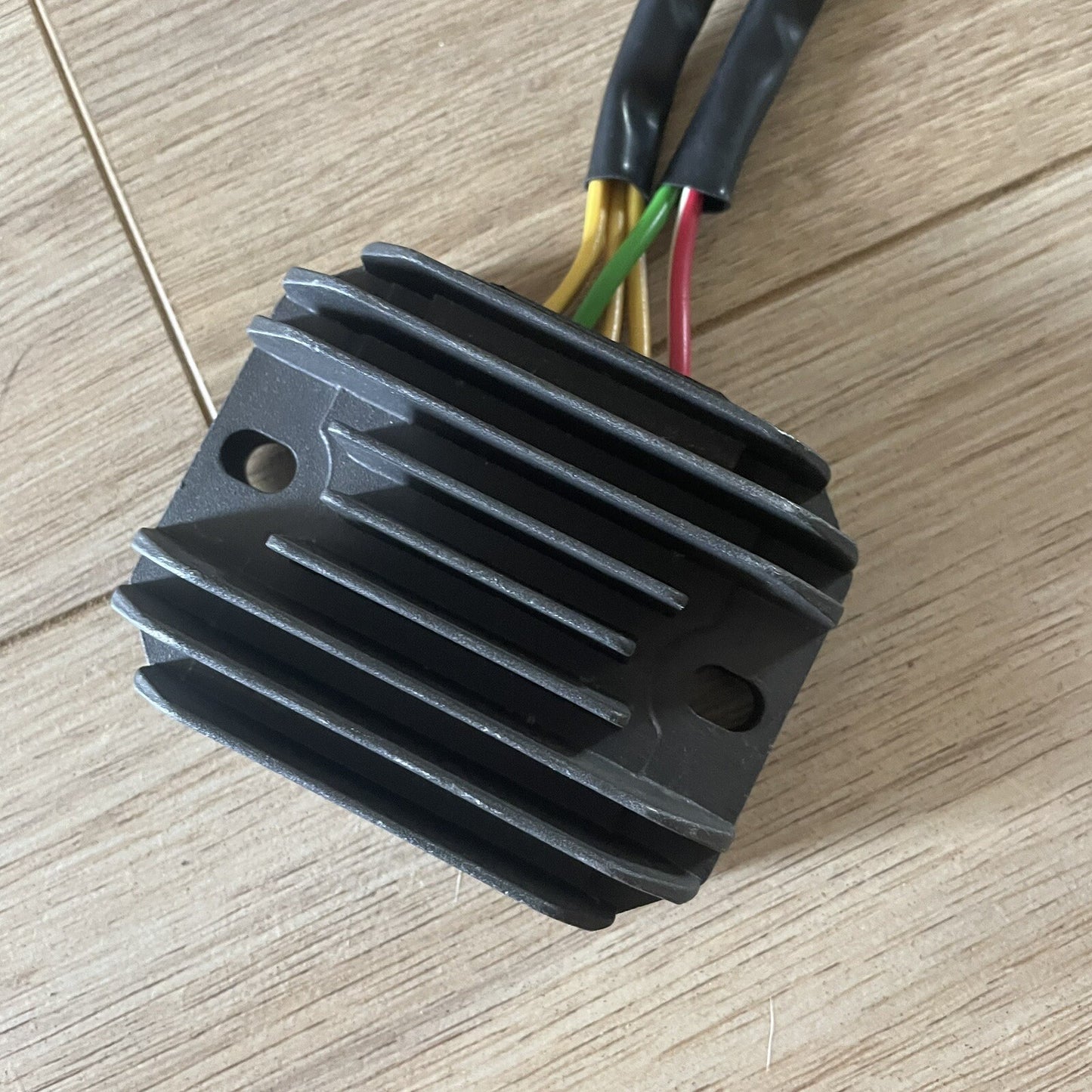Lexmoto Adrenaline XFLM125GY-2B-E4 Reg Regulator Rectifier, Sinnis Apache SM