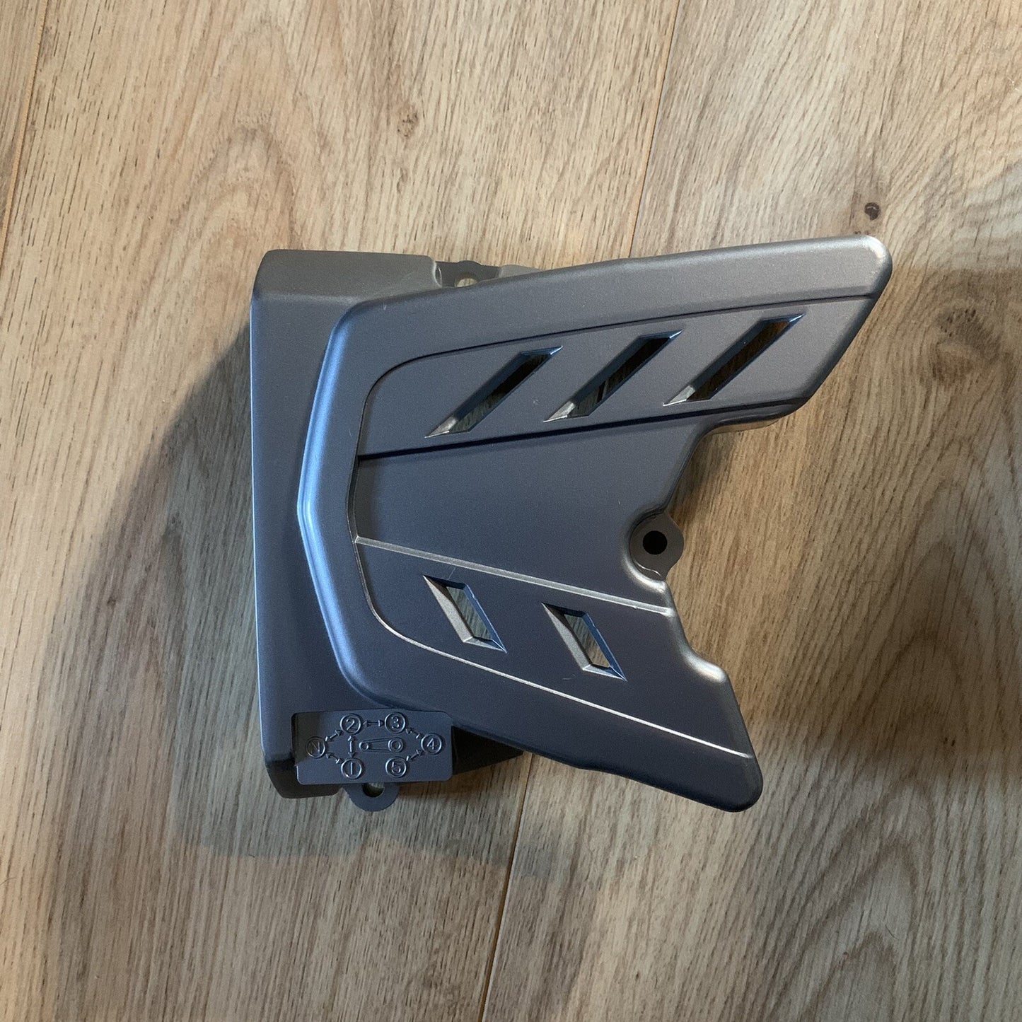 Sprocket Cover Left Engine Case Sinnis Apache Pulse Lexmoto Adrenaline 125 RMR