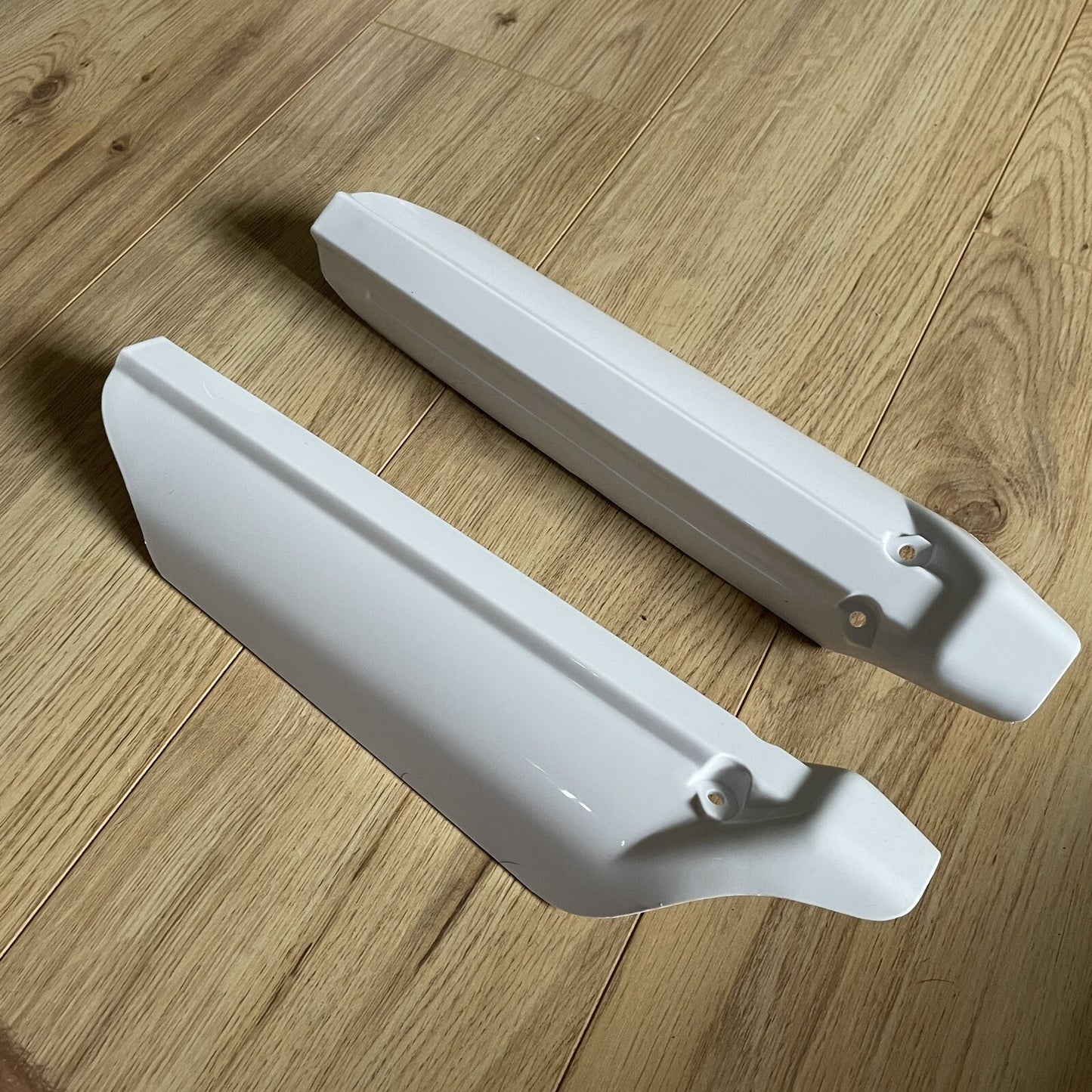 Sinnis Apache 125 Pulse Adrenaline Fork Leg Cover Shield Guard Left Right Pair