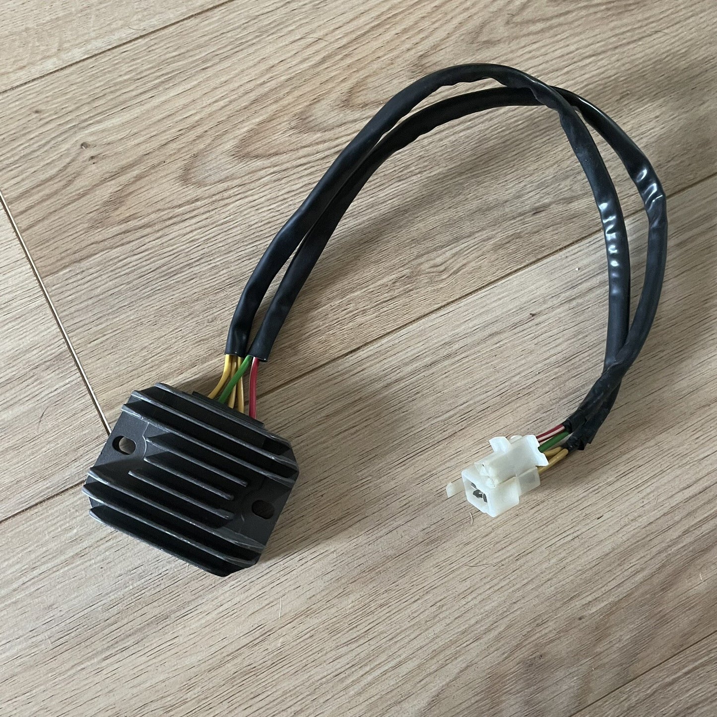 Lexmoto Adrenaline XFLM125GY-2B-E4 Reg Regulator Rectifier, Sinnis Apache SM