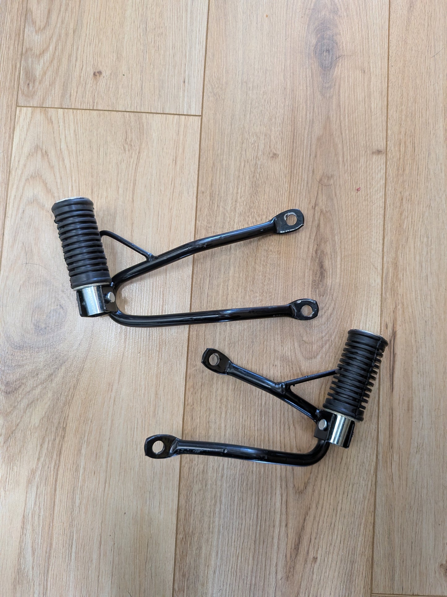 Pillion Passengers Pegs Left & Right Pulse Lexmoto Adrenaline Sinnis Apache 125