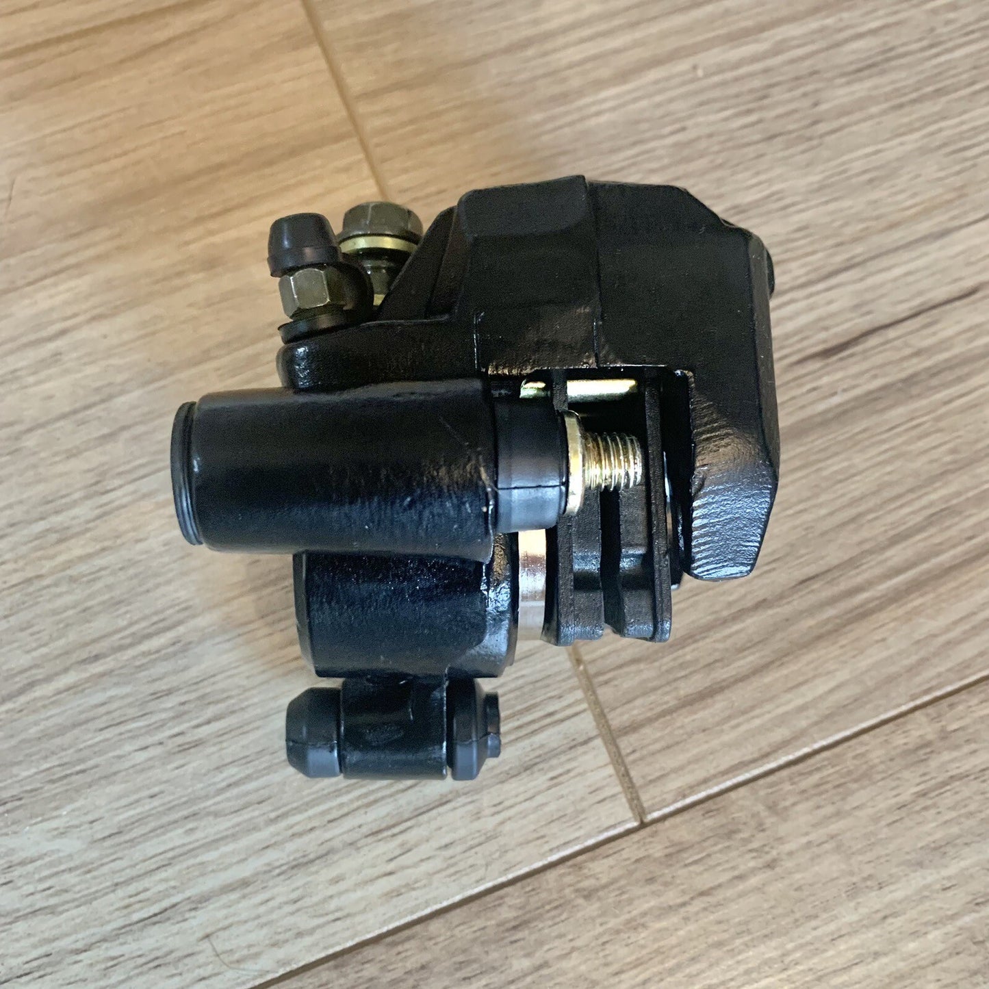 Rear Brake Caliper & Pads Sinnis Apache & SM, Pulse Lexmoto Adrenaline 125 RMR